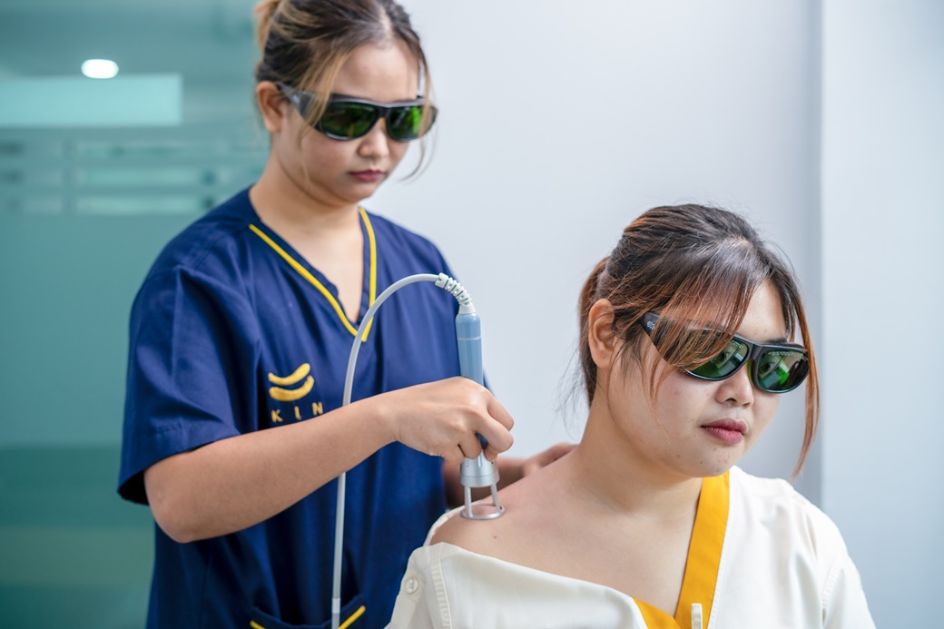 คลินิกกายภาพบำบัด และ กิจกรรมบำบัด